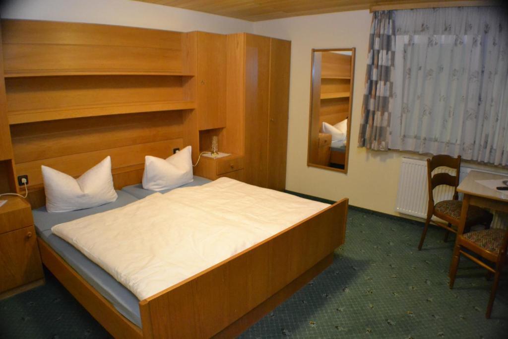 Landhotel Gasthof Wüllner Winterberg Zimmer foto